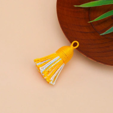 Mặt dây chuyền tai tua ngắn Mini tự làm - Thiết kế sang trọng, giá chỉ 25.504₫ 12 Mặt dây chuyền tai tua ngắn Mini tự làm - Thiết kế sang trọng, giá chỉ 25.504₫ 12