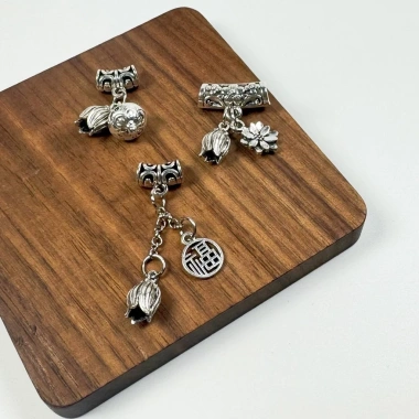 Mặt Dây Chuyền Tay Cầm Đôi, Vòng Tay Trượt & Miếng Đệm Receptacle - Giá Ưu Đãi 57.424 VND 2 Mặt Dây Chuyền Tay Cầm Đôi, Vòng Tay Trượt & Miếng Đệm Receptacle - Giá Ưu Đãi 57.424 VND 2