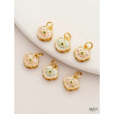 Mặt Dây Chuyền Vàng 18K Giữ Đám Mây Tốt Lành Nhỏ Giọt Đá Xanh Kim Cương Vòng Tay & Vòng Cổ Giá 26.967đ Mặt Dây Chuyền Vàng 18K Giữ Đám Mây Tốt Lành Nhỏ Giọt Đá Xanh Kim Cương Vòng Tay & Vòng Cổ Giá 26.967đ