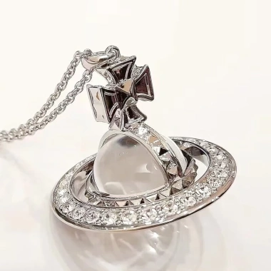 Mặt dây chuyền Vivienne Westwood Empress - Sao Thổ, Quả Cầu Nhỏ Bạc, Giá 550k