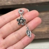 Mặt dây chuyền vòng tay tua rua bầu nơ sen Pom - Thiết kế tinh tế, giảm giá tới 17% chỉ 21.883₫ 16
