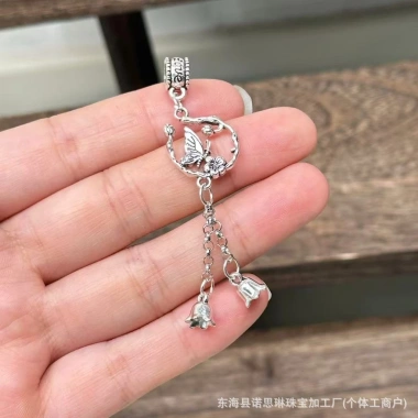 Mặt dây chuyền vòng tay tua rua bầu nơ sen Pom - Thiết kế tinh tế, giảm giá tới 17% chỉ 21.883₫ 37