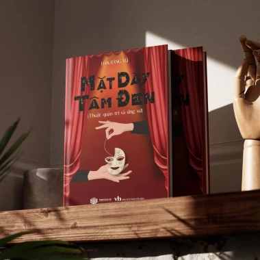 Mặt Dày Tâm Đen - Sách Văn Học Đặc Sắc, Giá Ưu Đãi 138k tại Sbooks Store