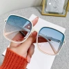 Mắt kính râm nữ chữ V gọng vuông thời trang cá tính, màu sắc đa dạng, phù hợp đi biển, chụp ảnh - iLita Hottrend 27k 4
