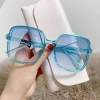 Mắt kính râm nữ chữ V gọng vuông thời trang cá tính, màu sắc đa dạng, phù hợp đi biển, chụp ảnh - iLita Hottrend 27k 8