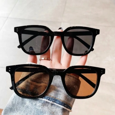 Mắt kính râm thời trang Hàn Quốc, chống UV, phong cách đi biển, giá rẻ 25k