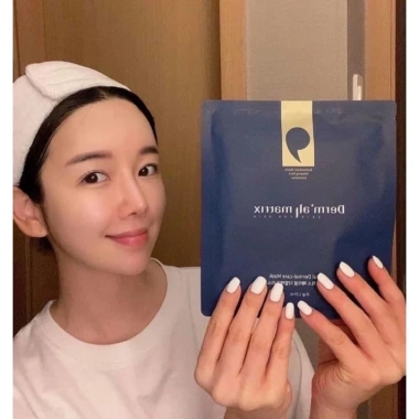 Mặt nạ Derm-all-matrix Căng Bóng Da: Dưỡng ẩm sâu, Trẻ Hóa Làn Da, Chỉ 450.000 VNĐ