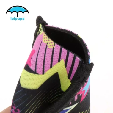 Mặt nạ lặn Neoprene cho tóc dài - Phụ kiện dưới nước chắc chắn, giá ưu đãi 54.000đ