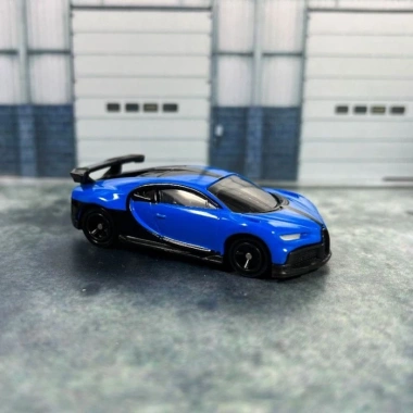Mẫu xe hợp kim mô phỏng Bugatti Veyron Đồ chơi đua xe thể thao TOMY Domeka giá ưu đãi 305.800 VND