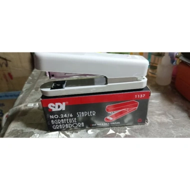 Máy bấm tập lớn kèm kim bấm số 3 - Độ bền cao, giá chỉ 69.000đ, giảm tới 18.000đ Máy bấm tập lớn kèm kim bấm số 3 - Độ bền cao, giá chỉ 69.000đ, giảm tới 18.000đ