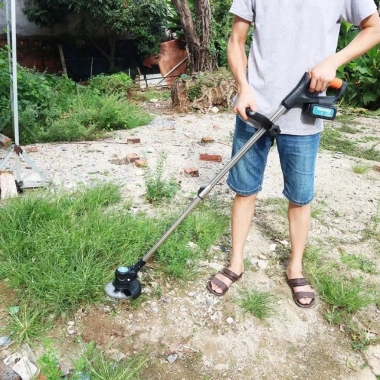 Máy cắt cỏ pin 1.800W lõi đồng, công suất cao, giảm giá 338.000₫