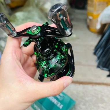 Máy câu lure Yomoshio EQ ngang nhập khẩu - Thiết kế đẹp, giá chỉ 259.000 VND 3 Máy câu lure Yomoshio EQ ngang nhập khẩu - Thiết kế đẹp, giá chỉ 259.000 VND 3