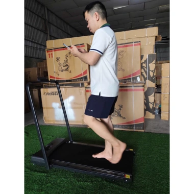 Máy chạy bộ mini Osaky C1-C2 gấp gọn tiện lợi - Giá ưu đãi 2.55 triệu, giảm tới 500k