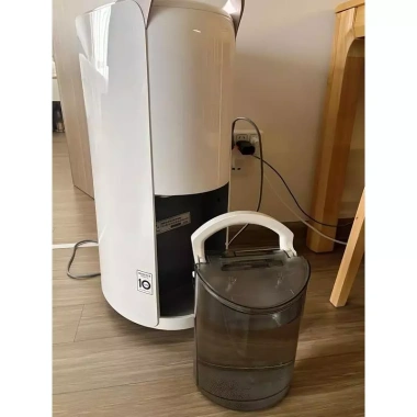 Máy hút ẩm LG MD19GQGE0 30L dưới 81m2 - WiFi, UV, siêu êm ái, bảo hành 12 tháng, giá 9,5 triệu