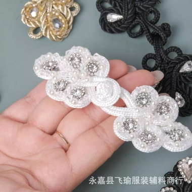 Máy khâu tay retro hạt thủy tinh kim cương giả – phù hợp hanfu sườn xám, giá ưu đãi 76.358₫