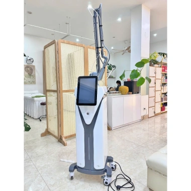 Máy Laser CO2 Fractional RF 112.8 Triệu - Giảm còn 88.2 Triệu, công nghệ siêu nhỏ giọt, điều trị da hiệu quả 3 Máy Laser CO2 Fractional RF 112.8 Triệu - Giảm còn 88.2 Triệu, công nghệ siêu nhỏ giọt, điều trị da hiệu quả 3