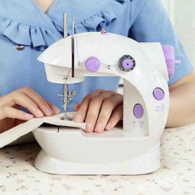 Máy May Mini CMD Để Bàn - Full Phụ Kiện, Bàn Đạp, Giá Ưu Đãi 159k Máy May Mini CMD Để Bàn - Full Phụ Kiện, Bàn Đạp, Giá Ưu Đãi 159k