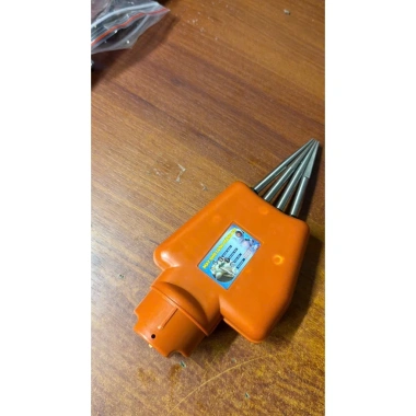 Máy nhổ lông vịt 4 kẹp - Giá chỉ 300.000đ, giảm 87.000đ, công nghệ an toàn, nhanh chóng