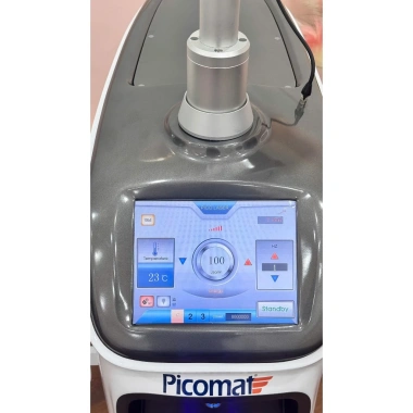 Máy phân tích da Bloom Visag - Máy soi da công nghệ AI, giá ưu đãi 28.6 triệu