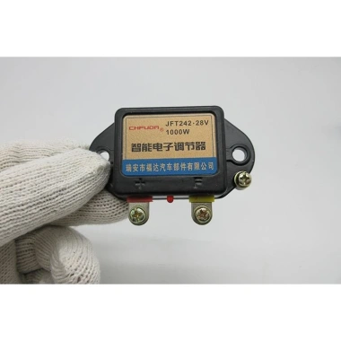 Máy phát điện kỹ thuật số 12/24V 1.000W cho xe nông nghiệp, xe máy, kéo Giá 163.792₫ 7