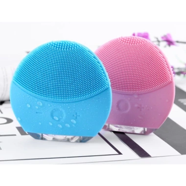 Máy rửa mặt silicon FOREVER, massage rung mạnh 2 cấp độ, chỉ 55.000 VND