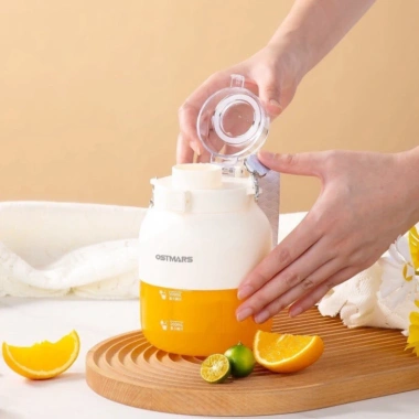 Máy xay sinh tố Ostmars cầm tay tích điện 10 lưỡi dao, dung tích 500ml, đa năng, giá 238.000 VND 3 Máy xay sinh tố Ostmars cầm tay tích điện 10 lưỡi dao, dung tích 500ml, đa năng, giá 238.000 VND 3