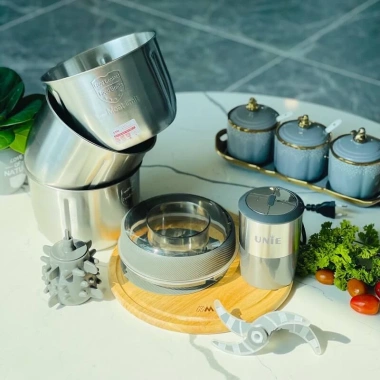 Máy xay thịt Unie UE226 300W, lưỡi bóc hành tỏi, 2 cối inox, bảo hành 12 tháng, giá 715.000 VND