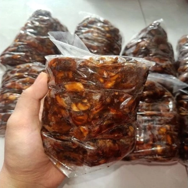 Me Chua 1kg Chuyen Che Bien Nuoc Sot va Gia Vi - Khong The Thieu, Gia 24.000 VND