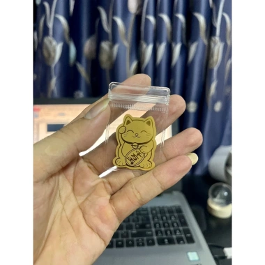 Mèo Vàng Thần Tài - Miếng Dán Điện Thoại Thu Hút Tài Lộc, Vượng Khí, Giá 6.000đ