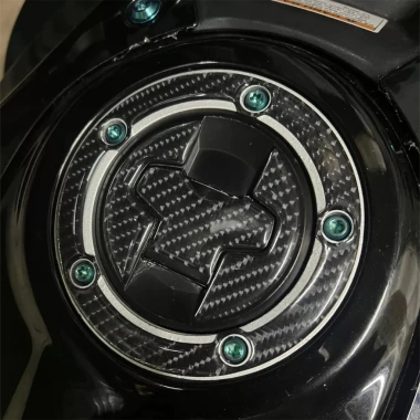 Miếng dán bảo vệ bình xăng 5D tùy chọn kiểu dáng cho Honda, Suzuki, Kawasaki, Yamaha - 108k 3 Miếng dán bảo vệ bình xăng 5D tùy chọn kiểu dáng cho Honda, Suzuki, Kawasaki, Yamaha - 108k 3