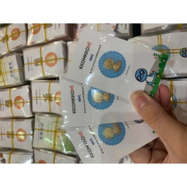 Miếng Dán Ngăn Bức Xạ Sóng Điện Thoại KKOMKKOMI Chip Chắn Sóng Điện Tử Đẹp 45.000đ 10 Miếng Dán Ngăn Bức Xạ Sóng Điện Thoại KKOMKKOMI Chip Chắn Sóng Điện Tử Đẹp 45.000đ 10