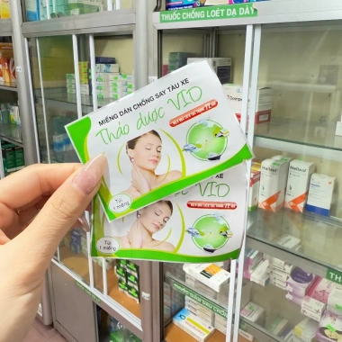 Miếng dán say xe thảo dược VIO 2 miếng giảm còn 25.000, an toàn, hiệu quả nhanh