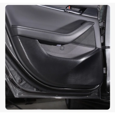 Miếng Lót Da Carbon cho Mazda 3 2.020‑2.026 – Chống Dính, Trang Trí Cửa Sang Trọng 7
