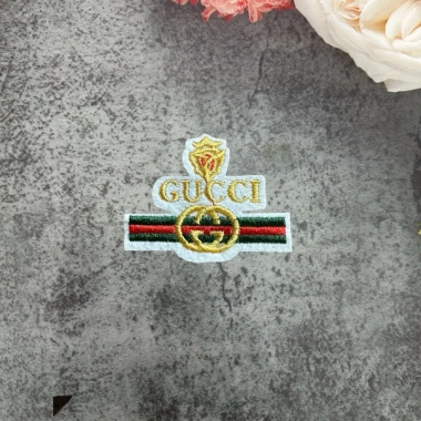 Miếng vá quần áo rách thêu vải ủi nhiệt: Nhiều mẫu gắn ngực áo nam, sticker thêu, giá chỉ 7.600đ 4 Miếng vá quần áo rách thêu vải ủi nhiệt: Nhiều mẫu gắn ngực áo nam, sticker thêu, giá chỉ 7.600đ 4