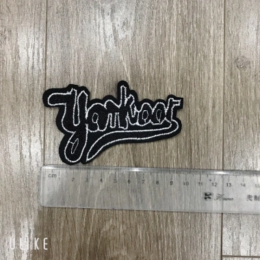 Miếng vá ủi nhiệt combo 3 mẫu thêu logo, chữ patch vải – chỉ 30.000₫