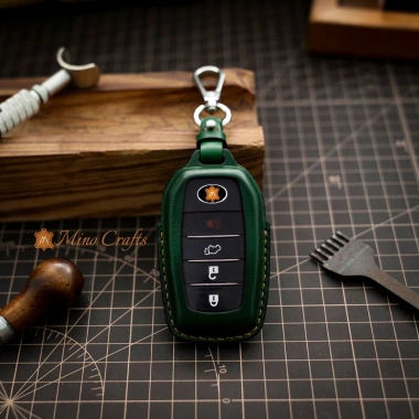Mino Crafts - Bao da chìa khóa da bò cho Toyota Fortuner, Land Cruiser, Camry 2.025 - Chế tác thủ công - Giá ưu đãi 189.000đ 6 Mino Crafts - Bao da chìa khóa da bò cho Toyota Fortuner, Land Cruiser, Camry 2.025 - Chế tác thủ công - Giá ưu đãi 189.000đ 6