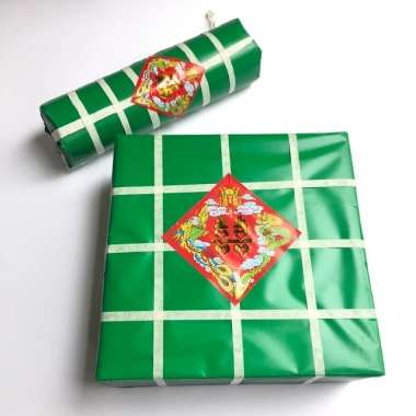 Mô hình bánh chưng bánh tét cỡ lớn 30x30cm - Trang trí Tết giá ưu đãi 84.000₫