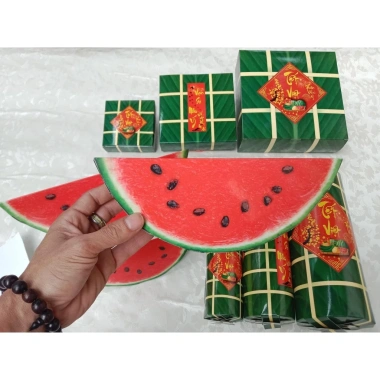 Mô hình bánh chưng, bánh tét, dưa hấu 2.026 - Trang trí Tết HMBC001 giá 9.000đ