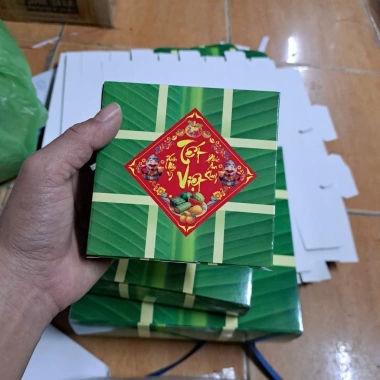 Mô Hình Bánh Chưng, Bánh Tét, Dưa Hấu Trang Trí Tết 2.026 - Hộp Giấy Gấp Độc Đáo, Giá Chỉ 29.900₫ 3 Mô Hình Bánh Chưng, Bánh Tét, Dưa Hấu Trang Trí Tết 2.026 - Hộp Giấy Gấp Độc Đáo, Giá Chỉ 29.900₫ 3
