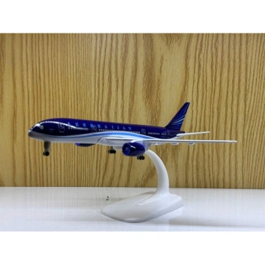 Mô hình máy bay Azerbaijan 18cm - Đồ chơi chi tiết, giá ưu đãi 235.000 VND 4