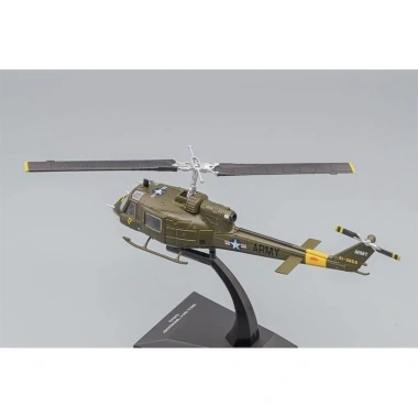 Mô hình máy bay BELL UH-1 IROQUOIS chi tiết, giá ưu đãi 1.250.000 VNĐ - giảm 350.000 2