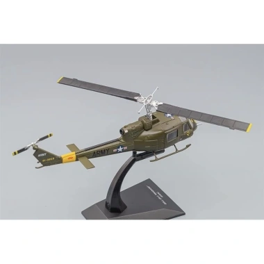Mô hình máy bay BELL UH-1 IROQUOIS chi tiết, giá ưu đãi 1.250.000 VNĐ - giảm 350.000 3