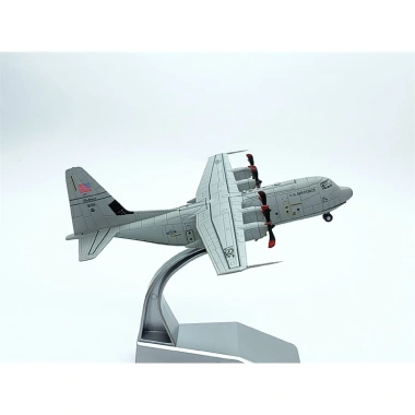 Mô hình máy bay C130 tỷ lệ 1/200 - Chi tiết thực tế, giảm giá chỉ 600.000 VND 3