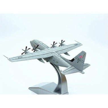 Mô hình máy bay C130 tỷ lệ 1/200 - Chi tiết thực tế, giảm giá chỉ 600.000 VND 4