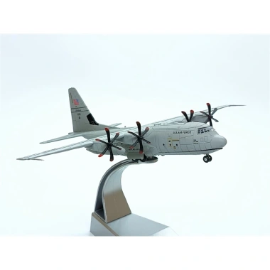 Mô hình máy bay C130 tỷ lệ 1/200 - Chi tiết thực tế, giảm giá chỉ 600.000 VND 5