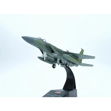 Mô hình máy bay F15 tỷ lệ 1/100 - Chi tiết tinh xảo, ưu đãi 600.000 VND 2 Mô hình máy bay F15 tỷ lệ 1/100 - Chi tiết tinh xảo, ưu đãi 600.000 VND 2