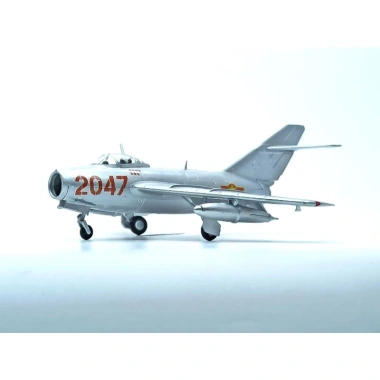 Mô hình máy bay Mig 17 KQVN chi tiết - Giá ưu đãi 1.250.000 VND, giảm 23% 2 Mô hình máy bay Mig 17 KQVN chi tiết - Giá ưu đãi 1.250.000 VND, giảm 23% 2