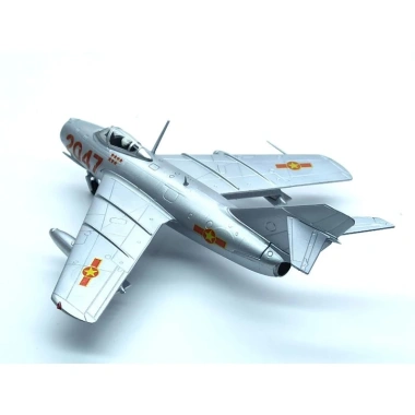 Mô hình máy bay Mig 17 KQVN chi tiết - Giá ưu đãi 1.250.000 VND, giảm 23% 3 Mô hình máy bay Mig 17 KQVN chi tiết - Giá ưu đãi 1.250.000 VND, giảm 23% 3