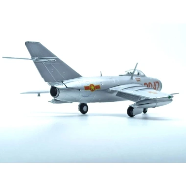 Mô hình máy bay Mig 17 KQVN chi tiết - Giá ưu đãi 1.250.000 VND, giảm 23% 5 Mô hình máy bay Mig 17 KQVN chi tiết - Giá ưu đãi 1.250.000 VND, giảm 23% 5