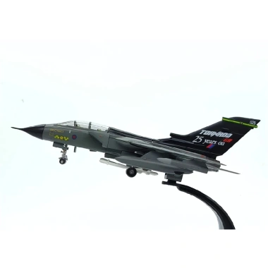 Mô hình máy bay Tornado tỷ lệ 1/100 - Giá ưu đãi 600.000₫, chất lượng chi tiết cao Mô hình máy bay Tornado tỷ lệ 1/100 - Giá ưu đãi 600.000₫, chất lượng chi tiết cao
